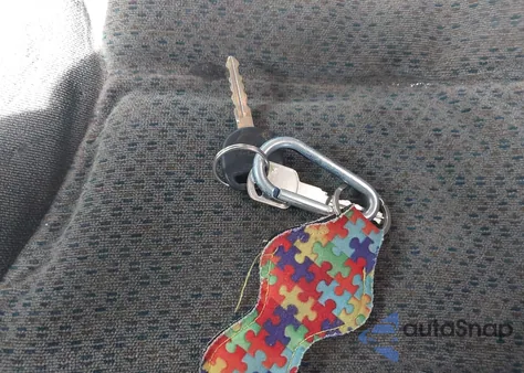 2004 Chevrolet Silverado 1500 Ls из США, поврежденный, VIN 2GCEK19T141306931